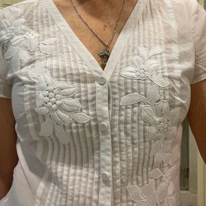 Ann Taylor button down Blouse size 6